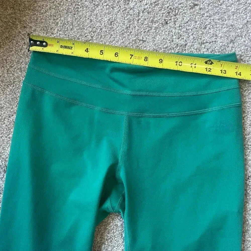 NWT The North Face Womens Hatha Capri Leggings Green Active Wear - Picture 11 of 12
